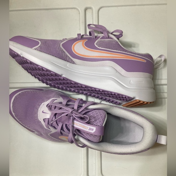 Nike Women's Lavender and Peach Athletic Shoes Cosmic Runners - Picture 2 of 8